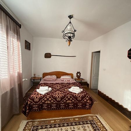 Casa Pe Valea Hartibaciului Guest House Barcut ภายนอก รูปภาพ