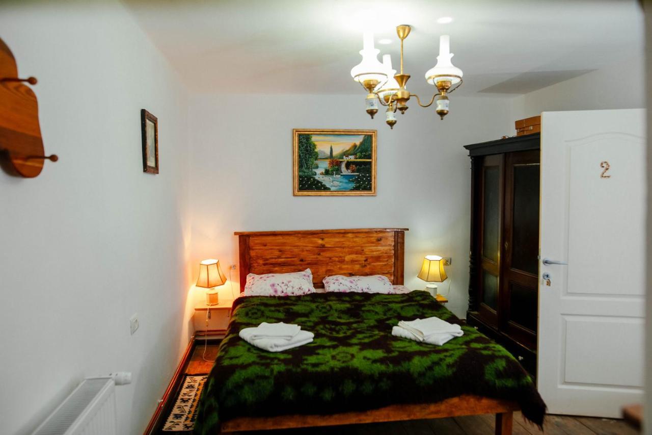 Casa Pe Valea Hartibaciului Guest House Barcut ภายนอก รูปภาพ